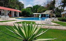 Hotel Villas Kin Ha